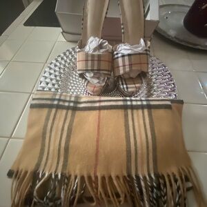 NEW Plaid Women's Shoes
